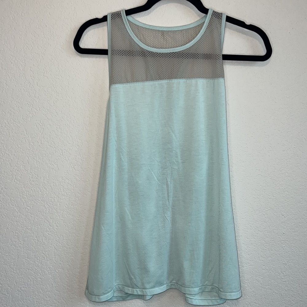 ATHLETA LIGHT BLUE MESH RACERBACK TANK TOP SIZE L